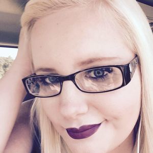 Meet your Posher, Michaela